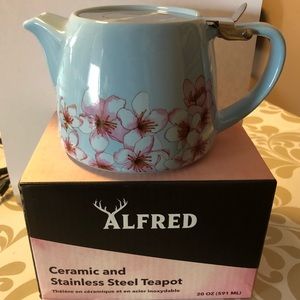 Ceramic and Stainless Steel Teapot